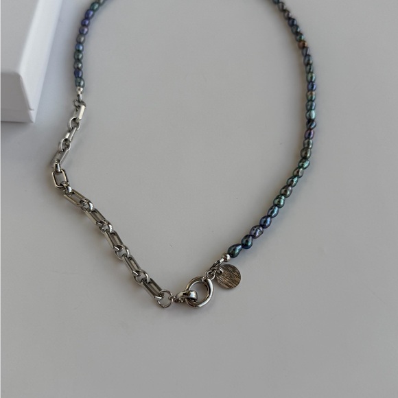 688 Freshwater Pearl Necklace - Picture 4 of 7